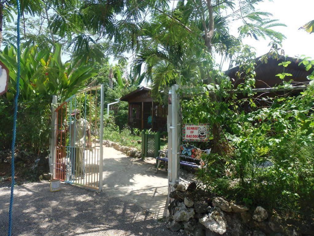 Judy House Cottages And Rooms Negril Exterior photo